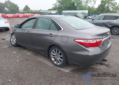 2017 Toyota Camry Hybrid Xle z USA, uszkodzony, nr VIN 4T1BD1FK9HU210978